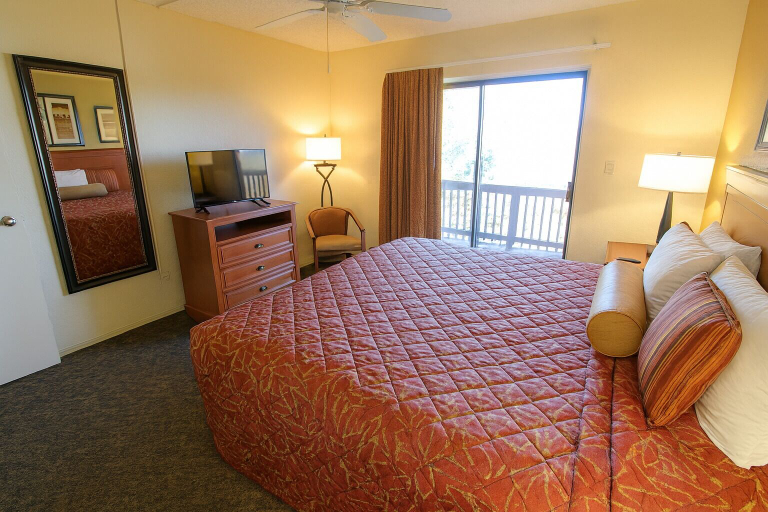 Bedroom 3, Crown Point Resort, Lincoln