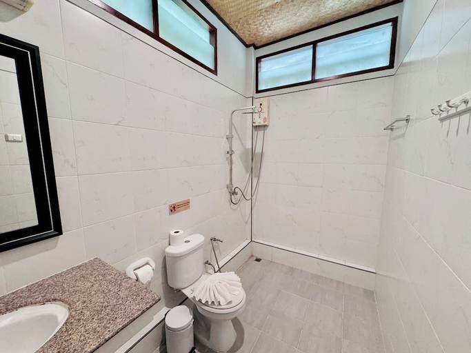 Bathroom 3, Lamai Bayview Boutique Resort, Ko Samui