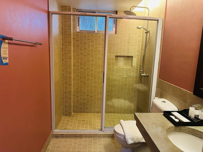 Bathroom 4, Matabungkay Beach Hotel, Lian