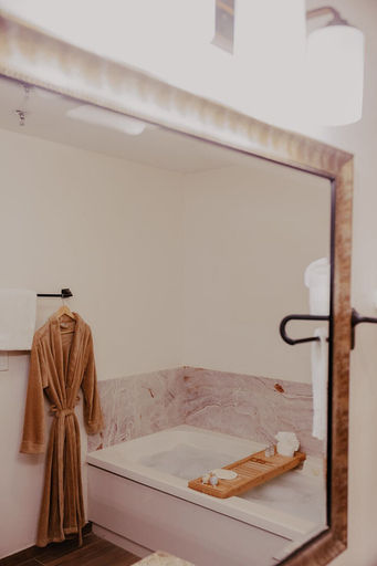 Bathroom 5, Southwest Inn at Sedona, Yavapai