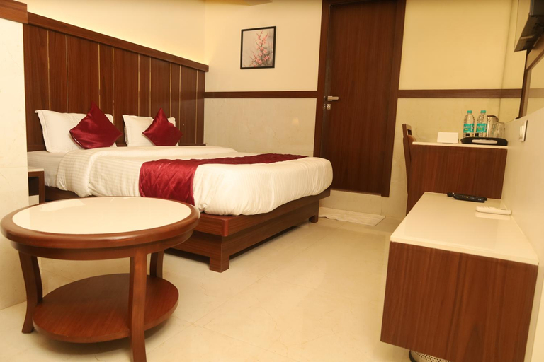 Bedroom, HOTEL PRESTIGE RESIDENCY, Thane