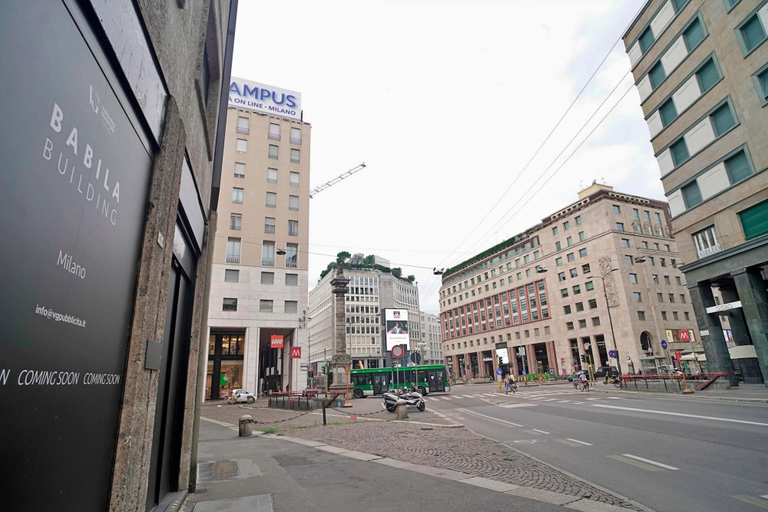 Room 3, Corso Venezia - Elegant 1 BR apt With Shared Rooftop Terrace in the Heart of Milan, Milano