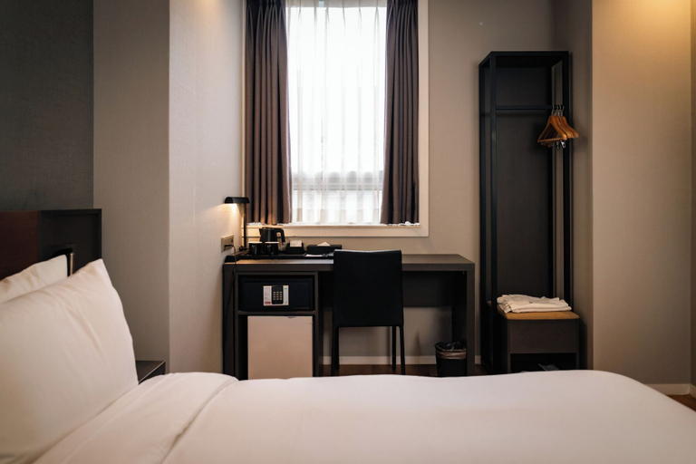 Bedroom 3, Arban City Hotel, Yeonje