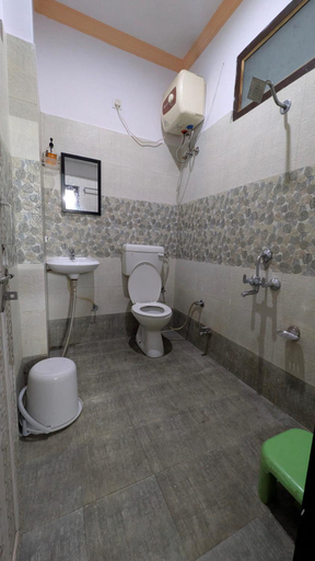 Bathroom, Nandini paying guest house, Udaipur
