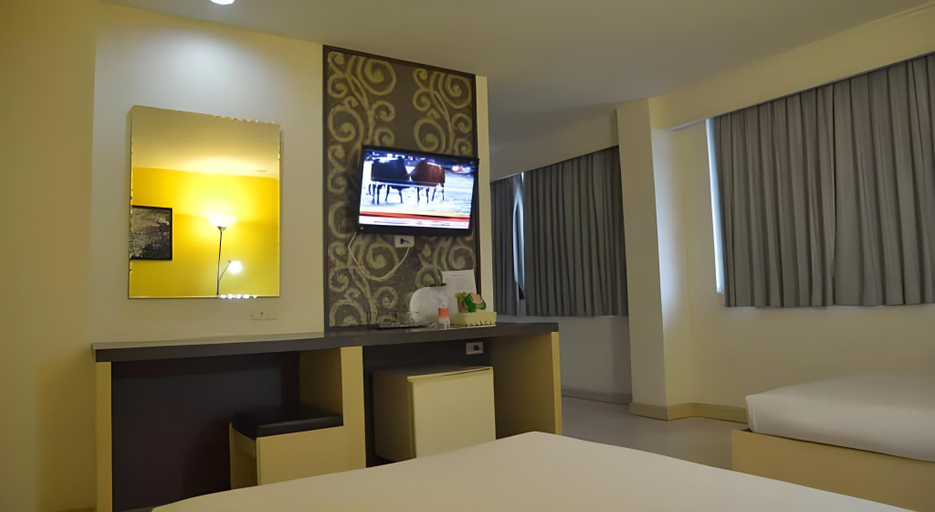Bedroom 3, Venice Palace Hotel, Su-ngai Ko Lok