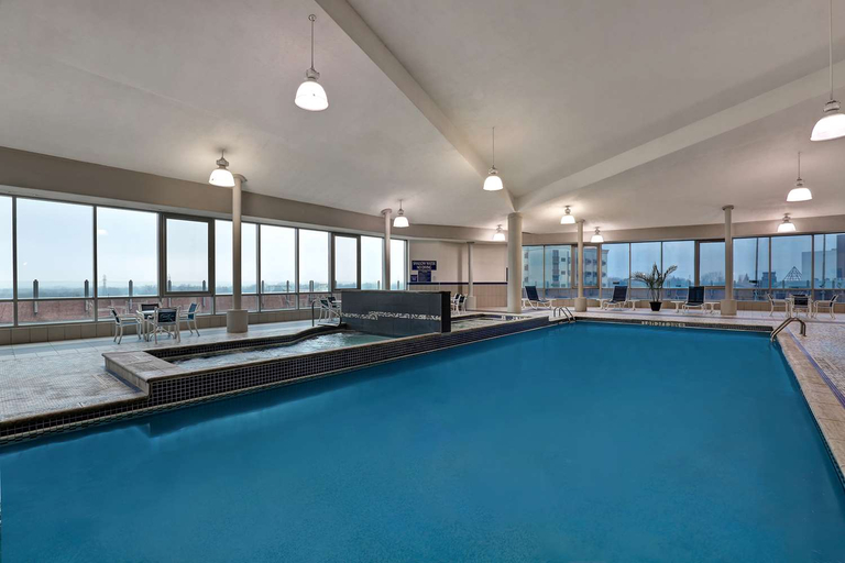 Sport & Beauty 2, Embassy Suites By Hilton Niagara Falls Fallsview, Niagara