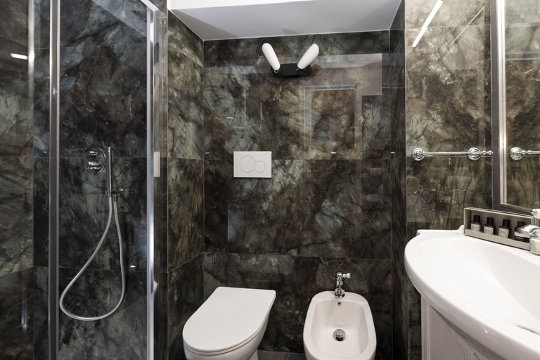 Bathroom 5, Cestari Luxury Terraces, Rome