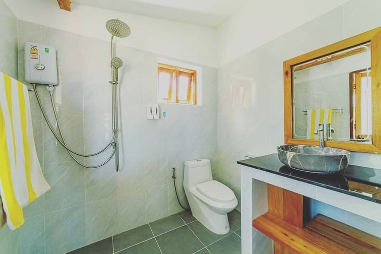 Bathroom 3, Le Grand bleu Hotel, Ko Phangan