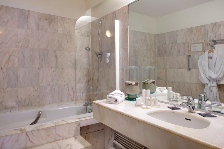 Bathroom 3, Hotel Couvent des Minimes Lille, Nord
