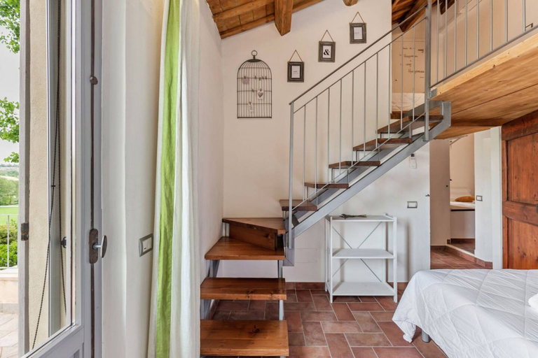 Room 5, Big Historic Private Villa With Pool and Garden, Ancona