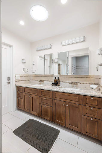 Room 3, Hot Tub Pool 3bed Home, San Diego