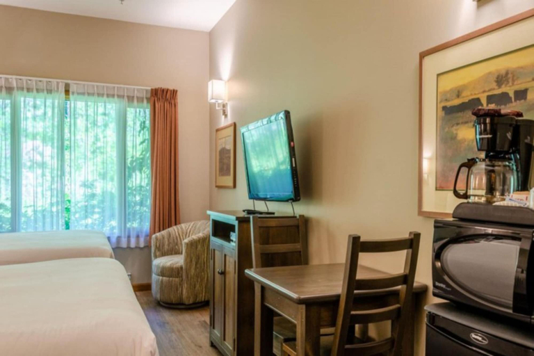 Room 5, Cahilty Lodge, Thompson-Nicola