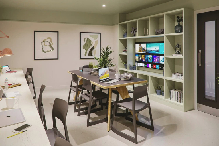 Concierge desk