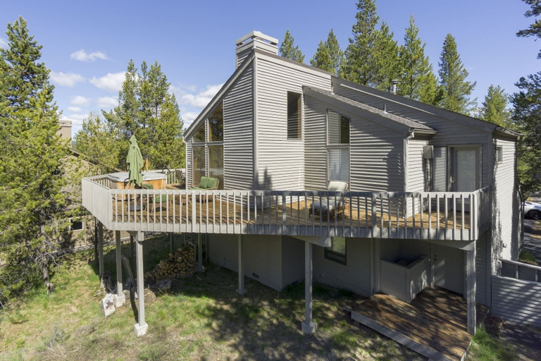 Exterior 5, White Elm 29 3 Bedroom Home, Deschutes
