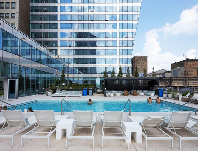 Room 2, High-rise 65 Fl Apt w Lux Amenities Lake Views, Cook