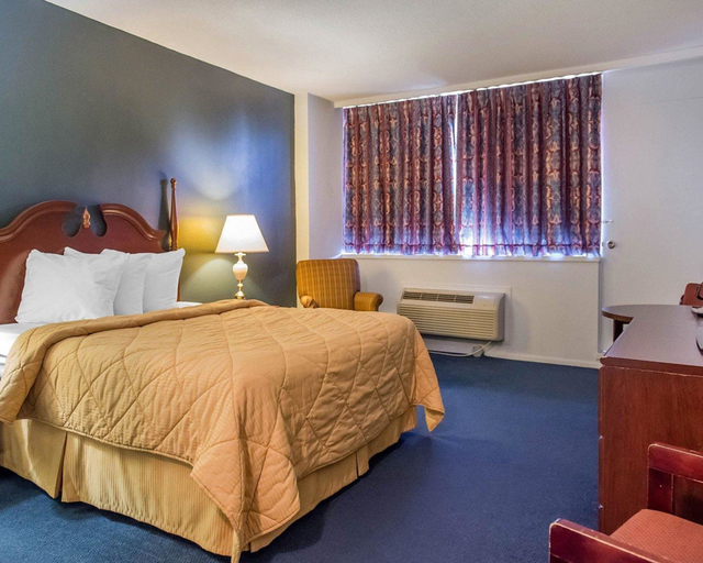 Others 5, Econo Lodge Smiths Falls, Lanark