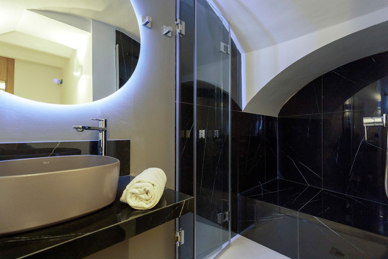 Room 5, Cozy 2BD Duplex in Seville Center Gran Poder, Sevilla