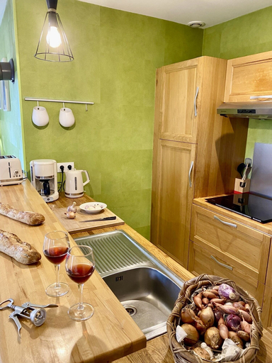 Food & Drinks 5, La Villa Mellifera, Marne