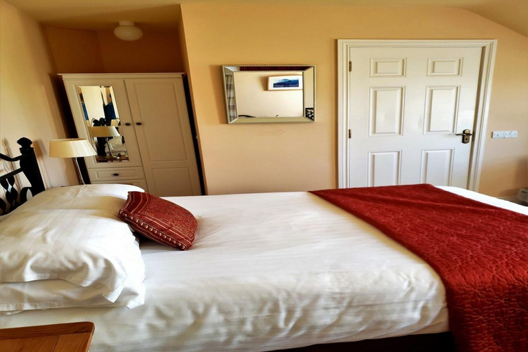 Bedroom 4, Imeall na Mara