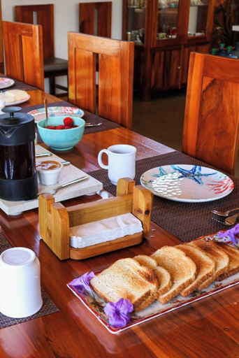 Food & Drinks 5, Richardson Serenity Villa, Roatán