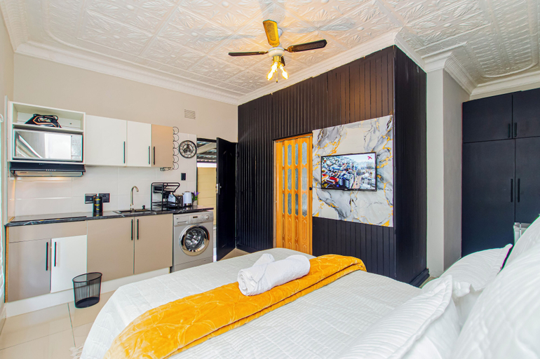 Room 2, Win Haven Guest House, West Rand