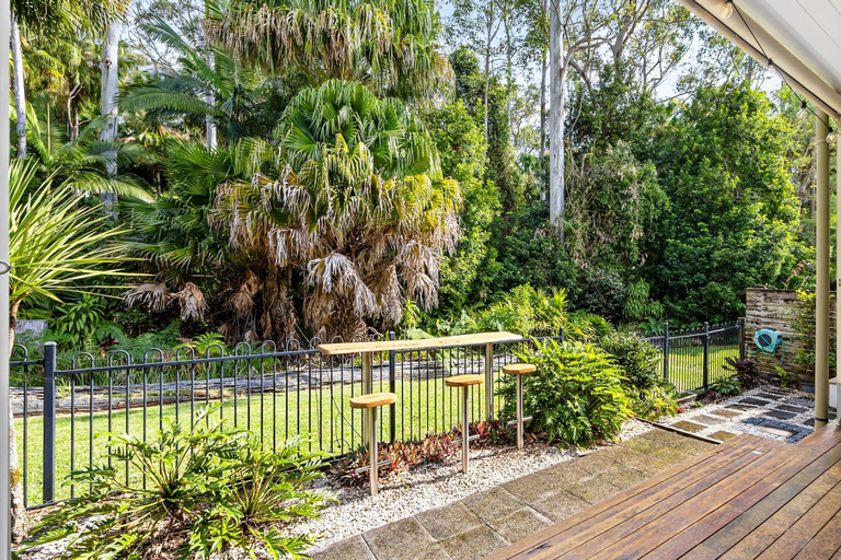 Exterior 5, Spacious 3-bed Home With Patio Near Beach, Maroochy - Mooloolaba