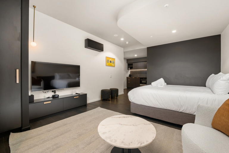 Room 3, Spotless Braddon Studio With Accessible Bathroom, Canberra