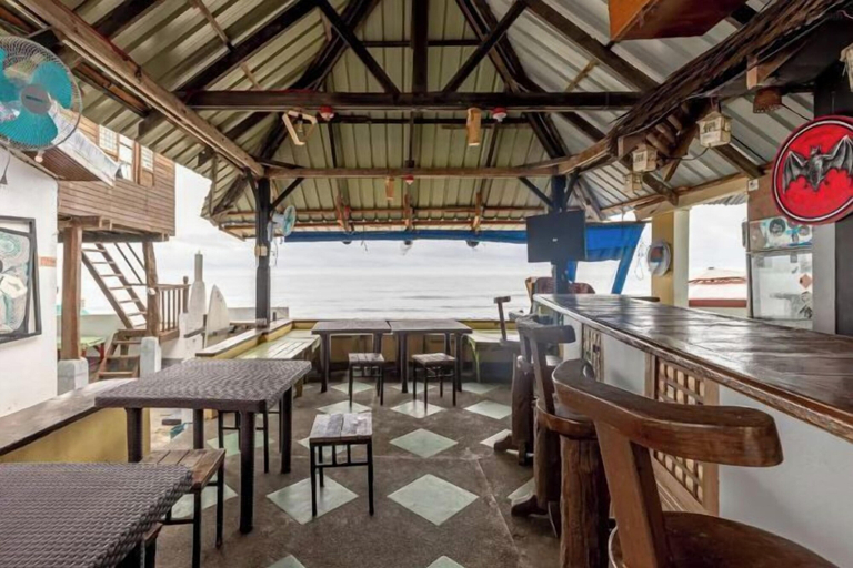 Food & Drinks, Monaliza Surf Resort, San Juan