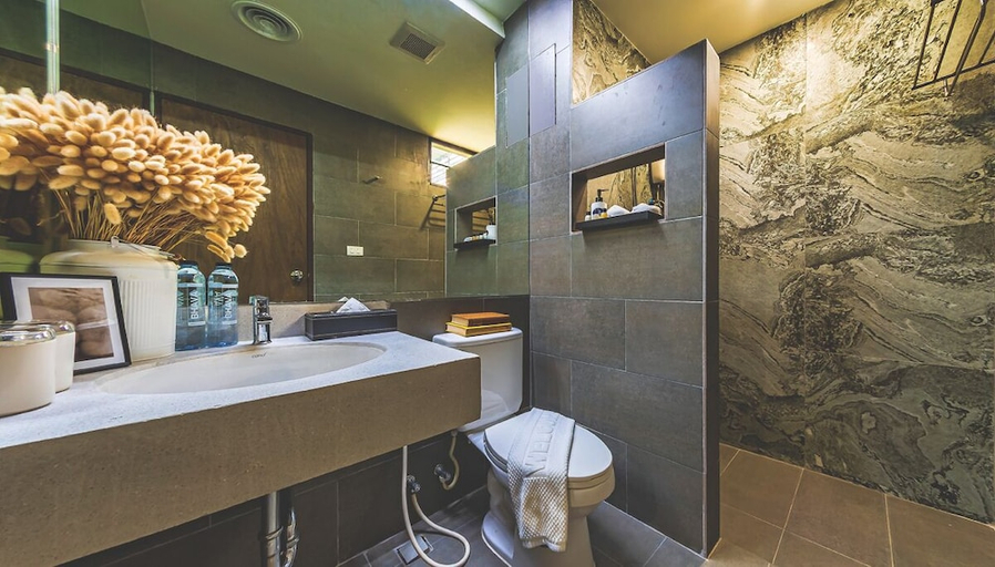 Bathroom 5, Bhava Residence, Hat Yai
