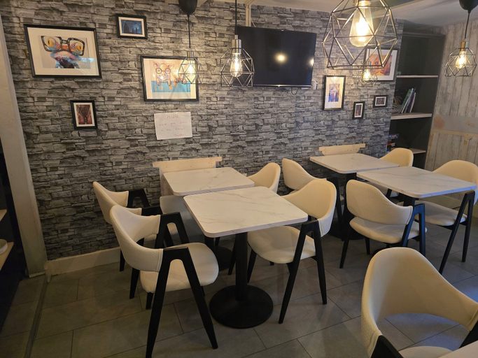 Food & Drinks 5, KGT House, Dublin