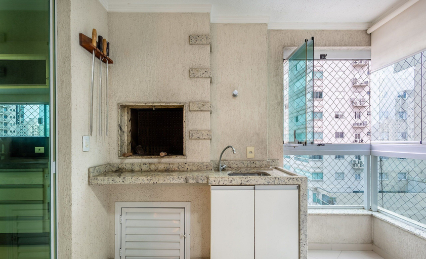 Interior 5, Stay Steps From the sea in Meia Praia - VIM, Itapema