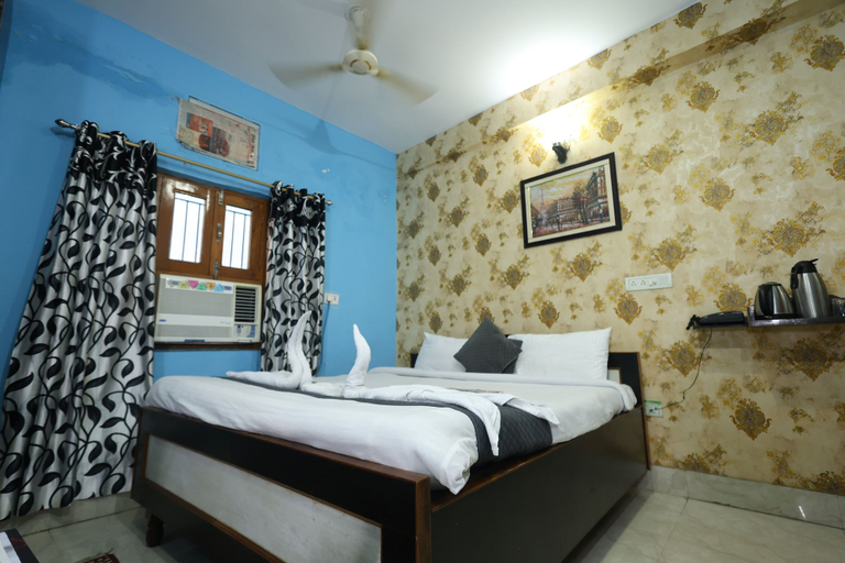 Bedroom 3, Hotel Anand Lok, Nalanda