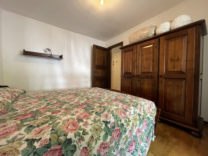 Room 5, 044 Trilocale Pinzolo, Trento