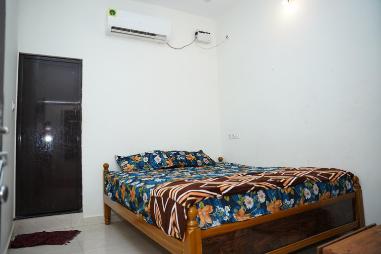 Bedroom 4, The Last Stop Backpackers Hostel, Viluppuram