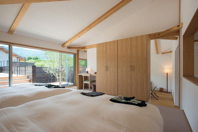 Bedroom 2, AQUA x IGNIS, Komono