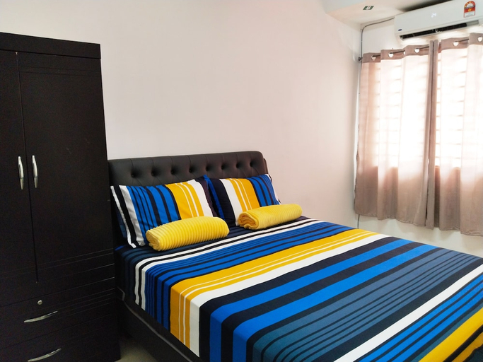 Bedroom 2, 10beds guest house Port Dickson, Port Dickson