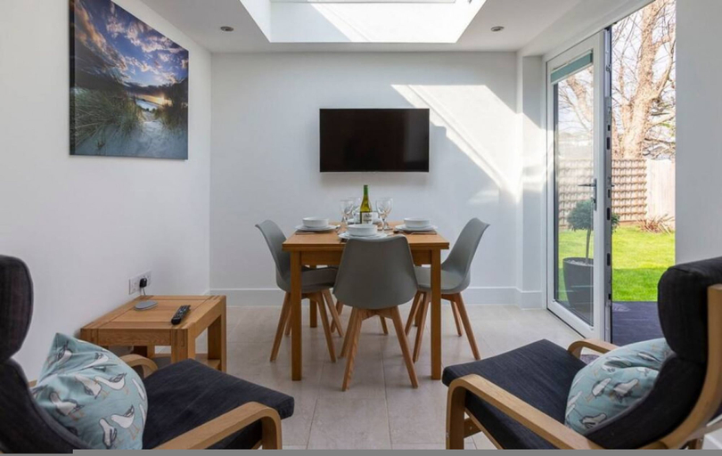 Room 5, The Grove in Cornwall, Cornwall