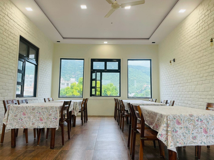 Food & Drinks 5, Sajjan Bagh Resort, Ajmer