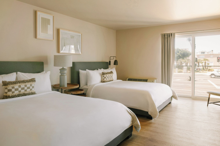 Bedroom 3, Hotel Solarena Newport Beach, a Dazzler Select by Wyndham, Orange