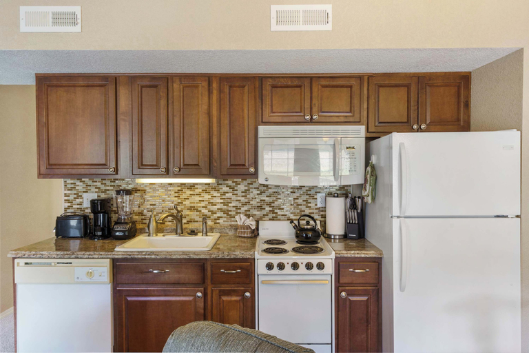 Others 4, Journey Down Abby Lane - Family-friendly w/ Open Deck, Taney