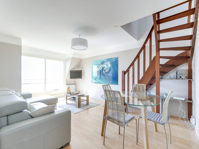 Others 5, Duplex apartment with sea view and roof terrace, Calvados