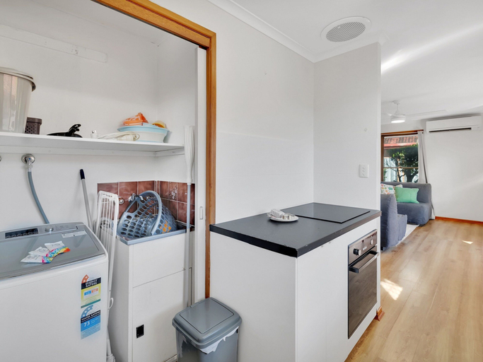 Interior, Tranquil 2-bed Townhouse Close to Beach, Redcliffe-Scarborough
