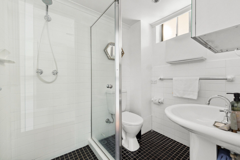 Bathroom, Stylish Studio in the Heart of Vibrant Surry Hills, Sydney