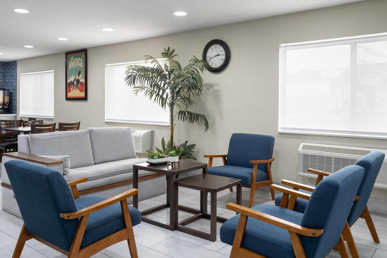 Public Area 2, Travelodge by Wyndham Fargo West Acres, Cass