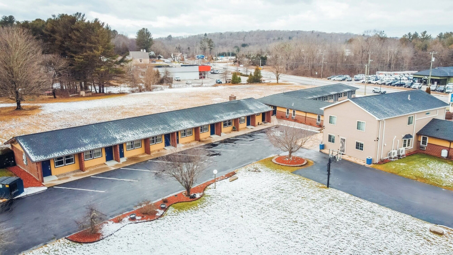 Exterior & Views 2, Quiet Corner Inn, Windham