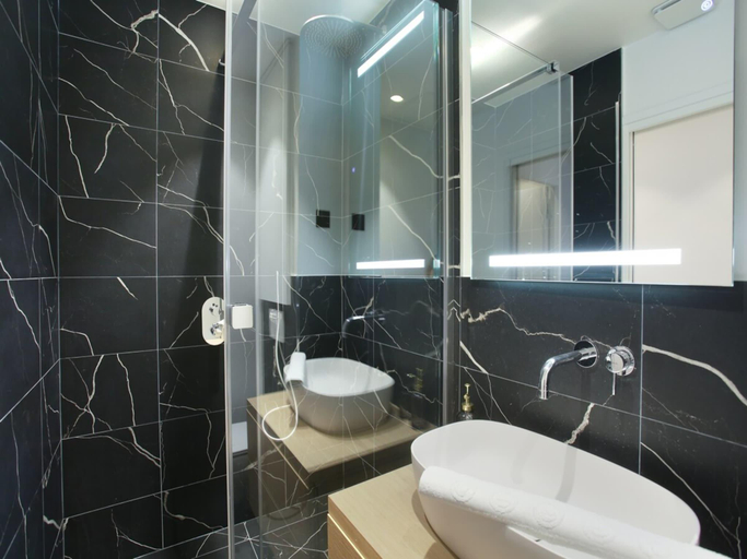 Bathroom 3, Montmorency Center of Paris Le Marais Beaubourg, Paris