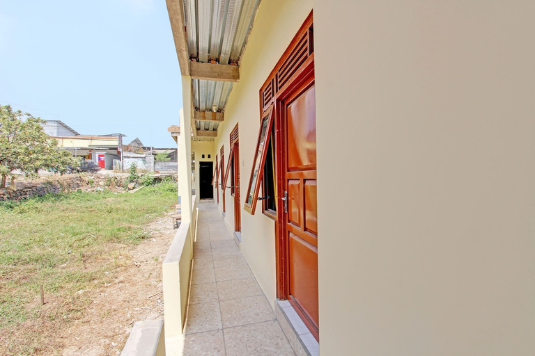 Public Area, Hotel O Syifa Guest House Syariah, Tegal