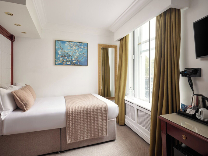 Bedroom 2, The Prime London Hotel, London