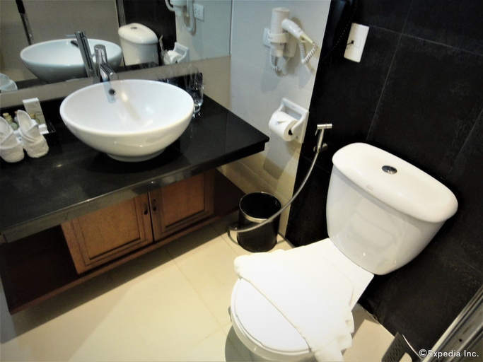 Bathroom 4, Hotel Centro Puerto Princesa, Palawan, Puerto Princesa City