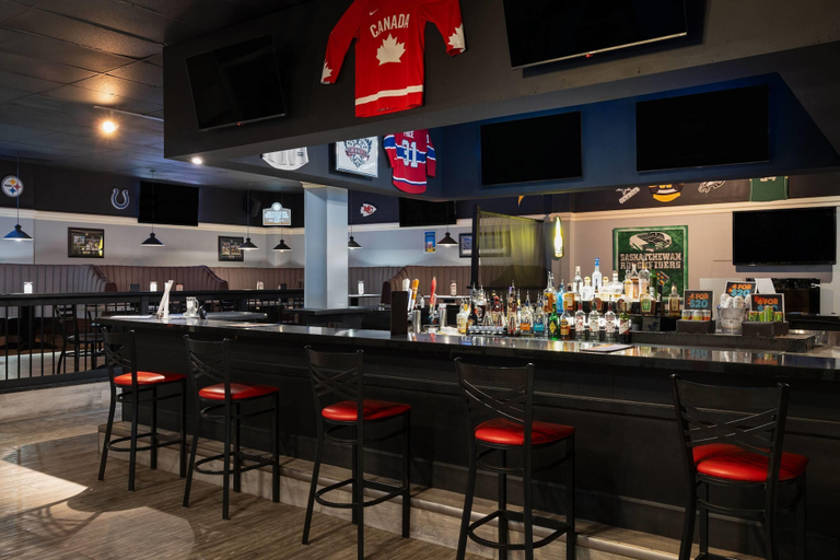 Food & Drinks 5, Ramada by Wyndham Saskatoon, Division No. 11
